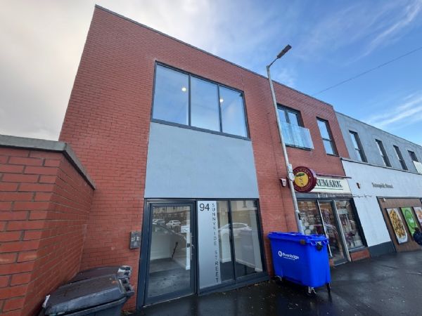 Apt 3, 94 Sunnyside Street