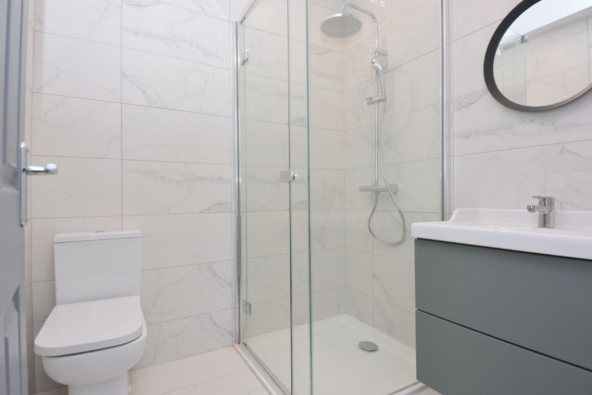 Apt 2, 66 Wellington Park