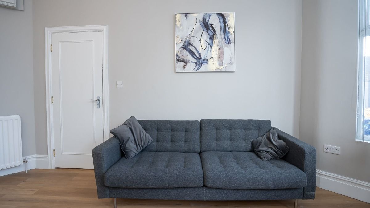 Apt 1, 19 Camden Street