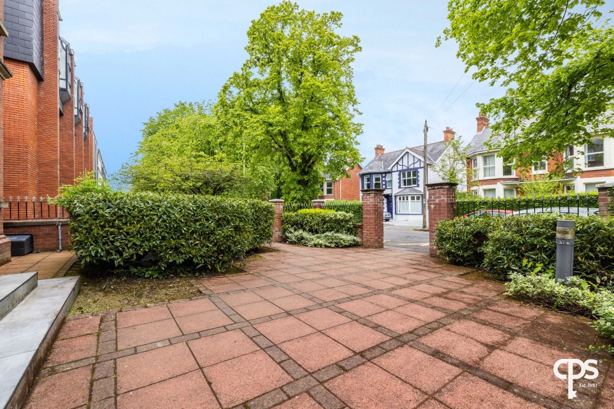 52E Wellington Park