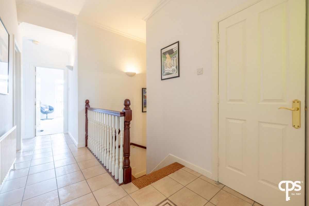 52E Wellington Park