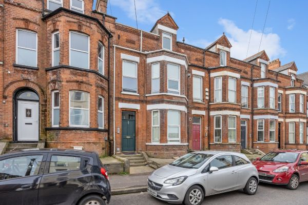 Apt 2, 27 Camden Street