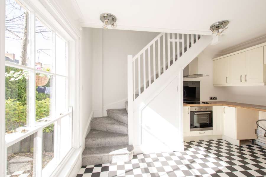 4 Ashbourne Court
