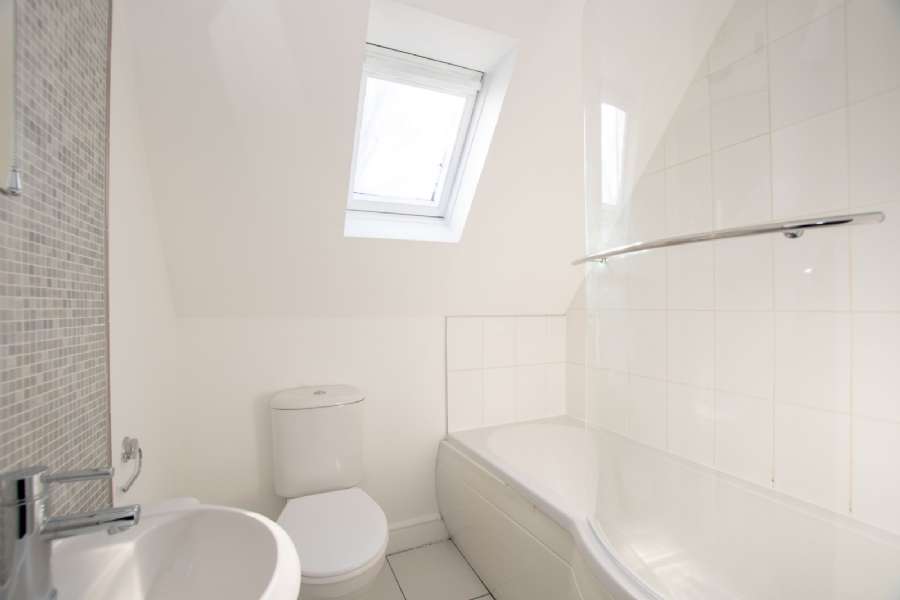 4 Ashbourne Court