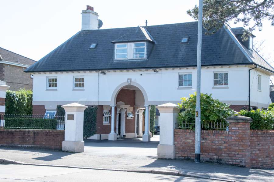 4 Ashbourne Court 