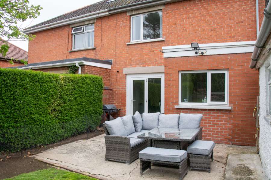 16 Thornleigh Gardens
