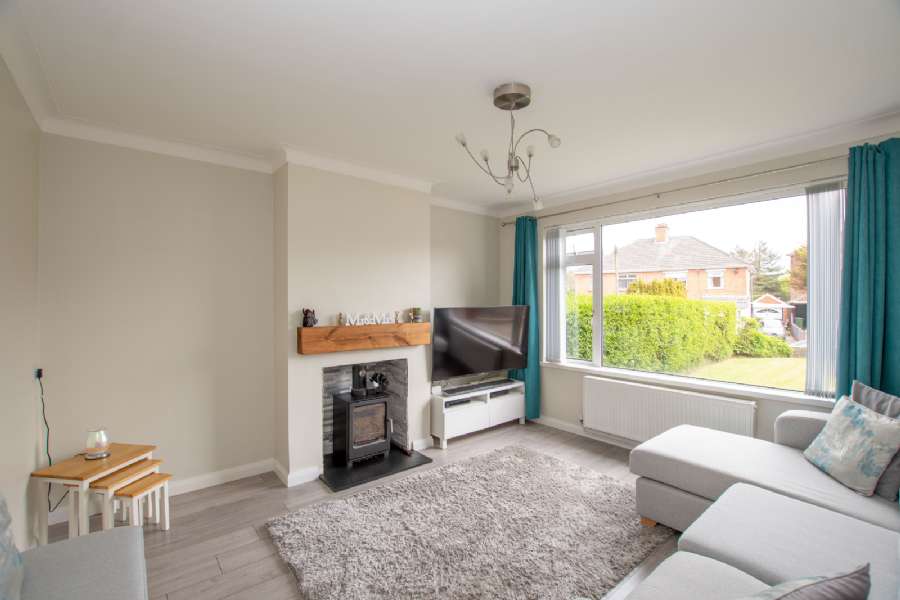 16 Thornleigh Gardens