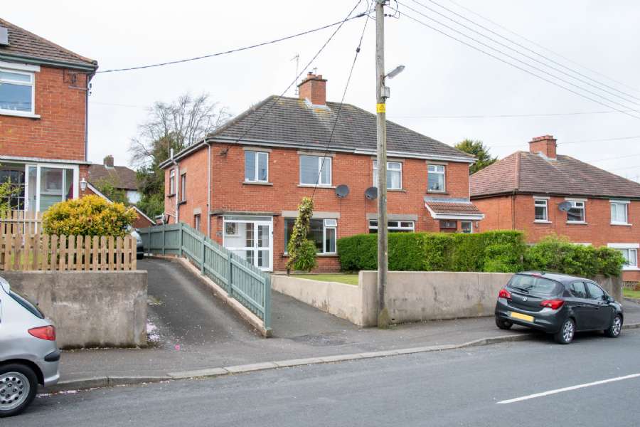 16 Thornleigh Gardens