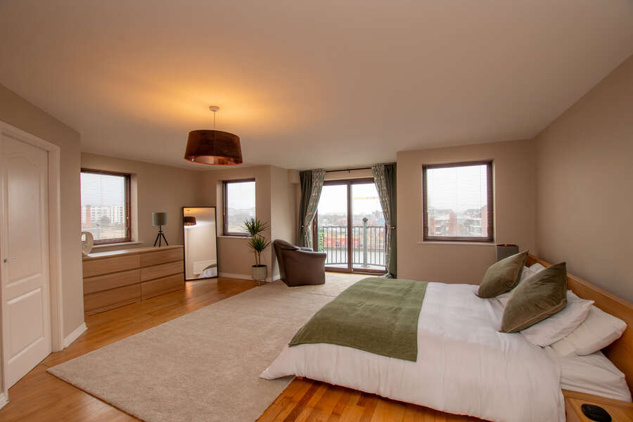 1-3 Laganbank Road , 32 St Johns Wharf