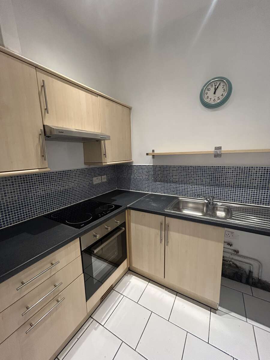 Unit 2, 5 West Street