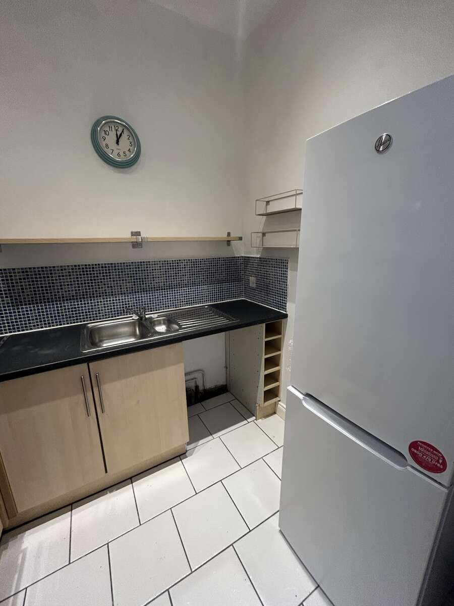 Unit 2, 5 West Street