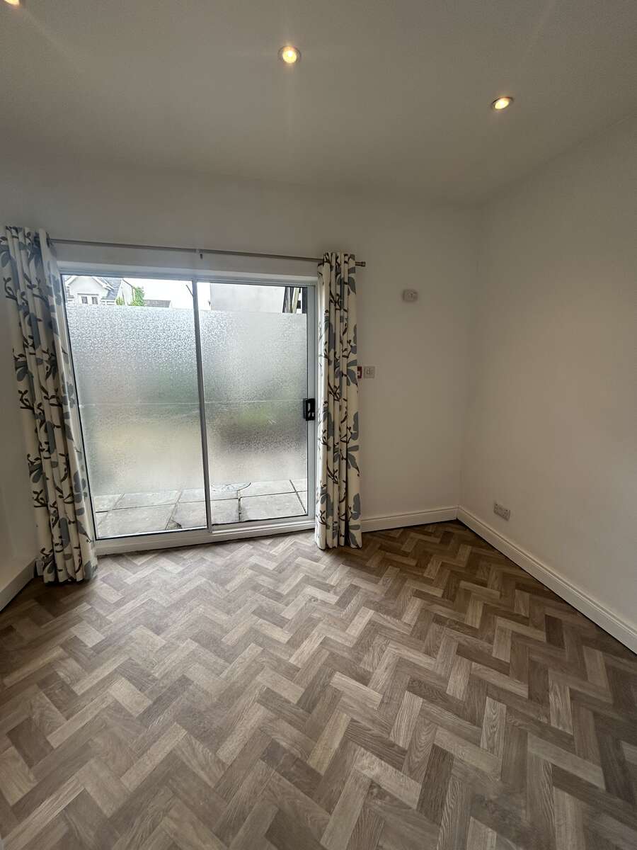Unit 2, 5 West Street