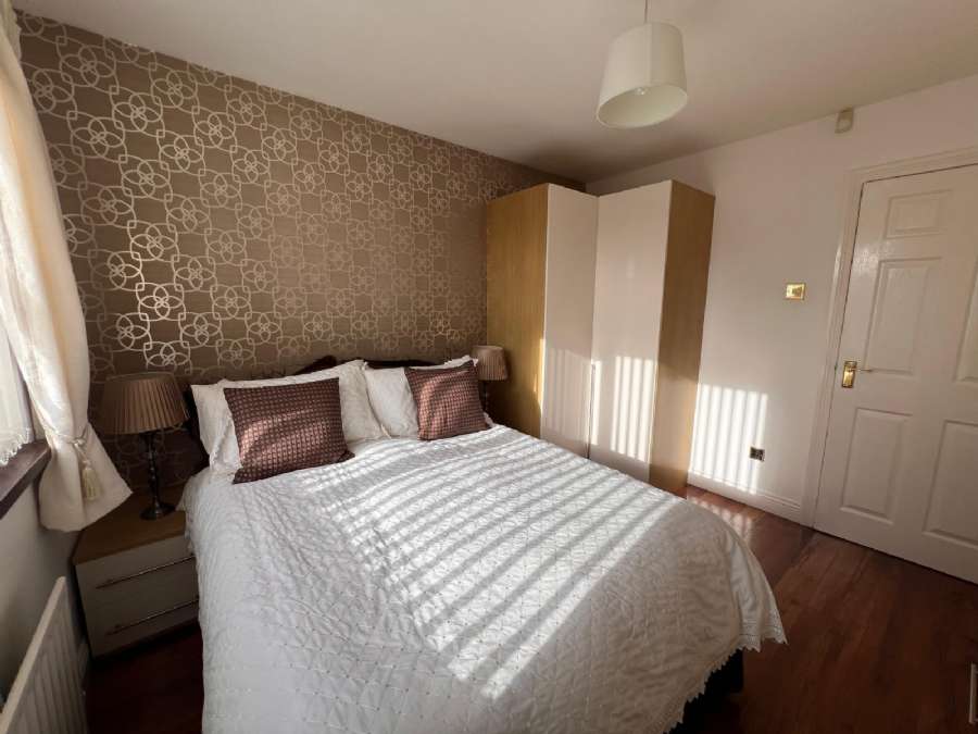 27 Farmlodge