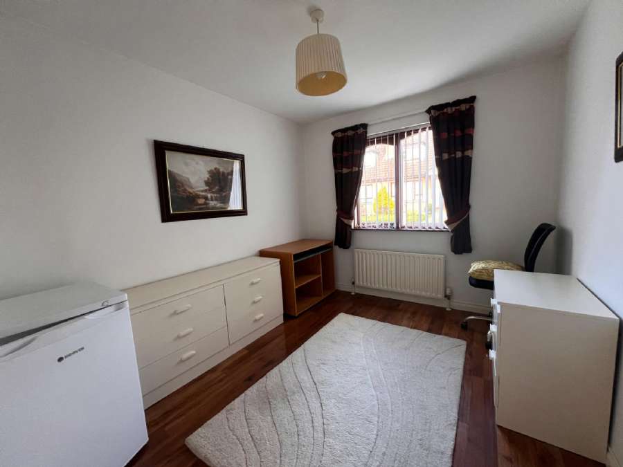 27 Farmlodge