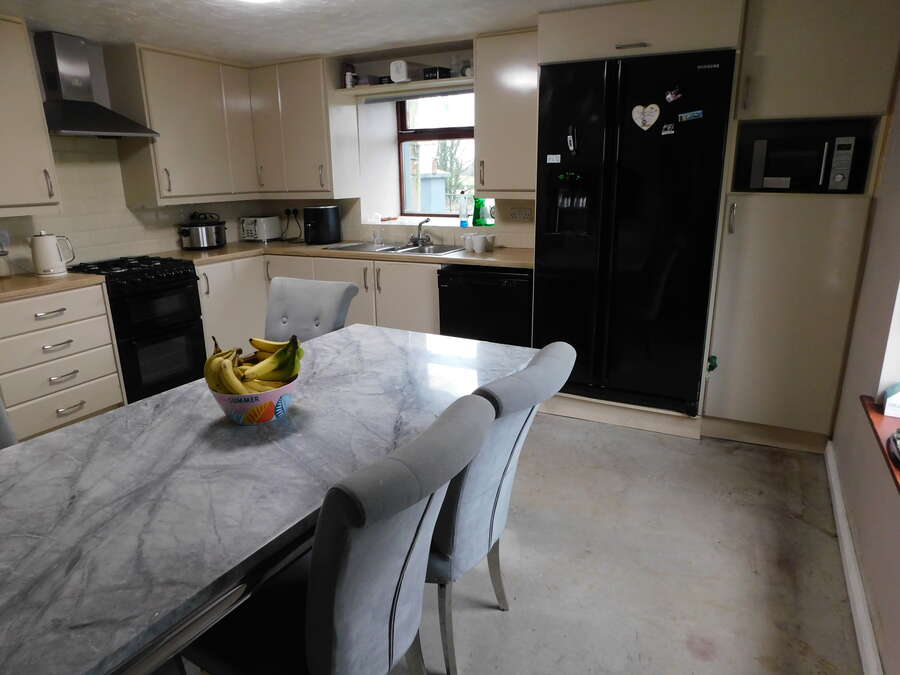 25 Woodbank Road
