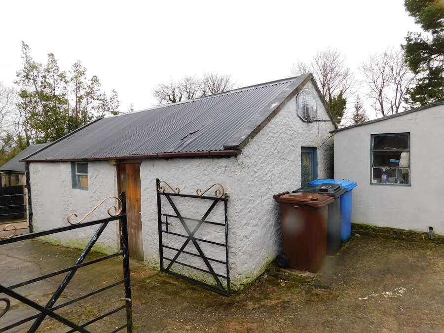 25 Woodbank Road