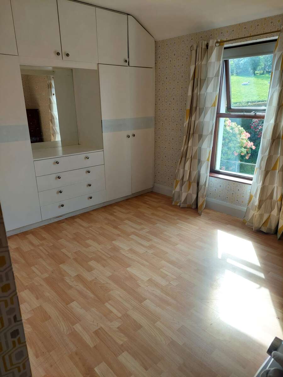 115 Baronscourt Road