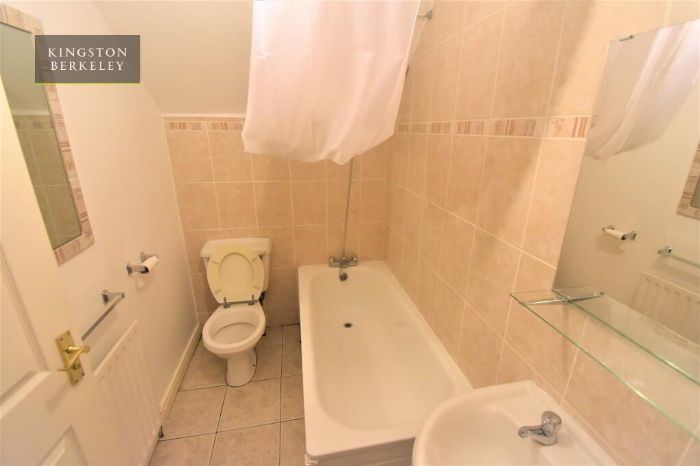 Unit 2, 3a Richview Street