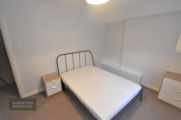 Unit 2, 3a Richview Street