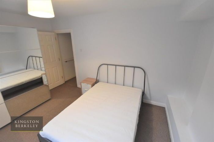 Unit 2, 3a Richview Street