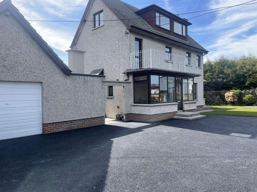 2 Manse Road