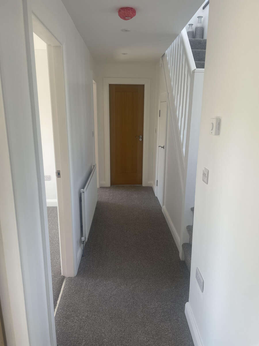 2 Manse Road