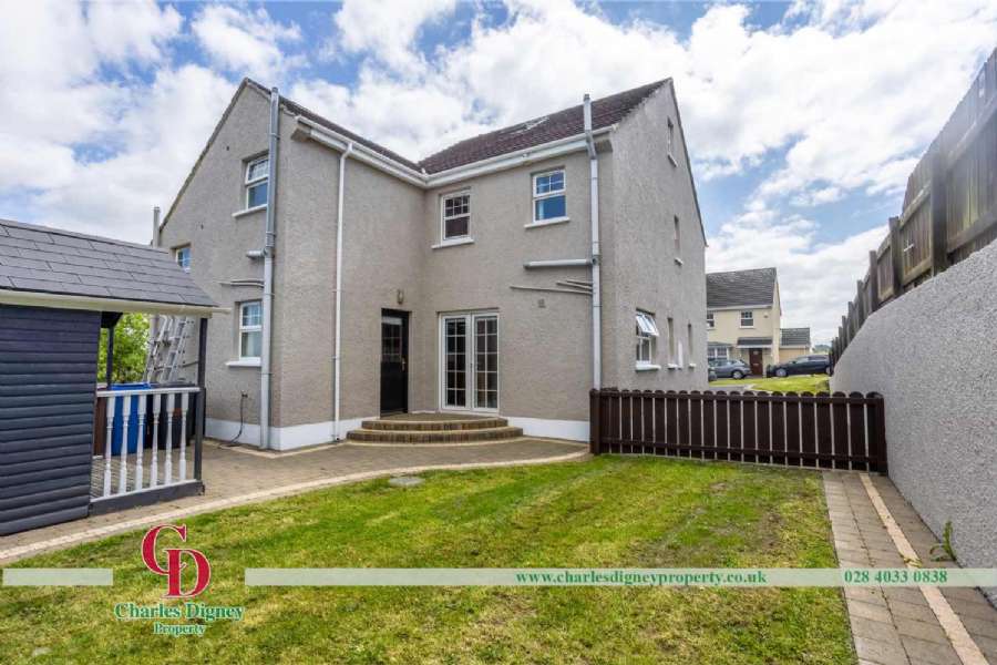 24 Crieve Heights