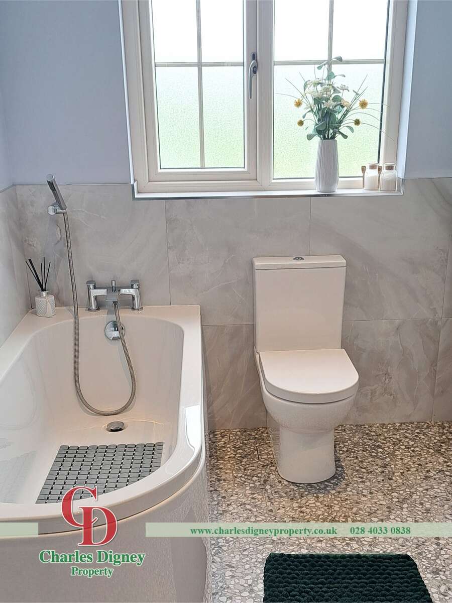 24A  Longstone Hill