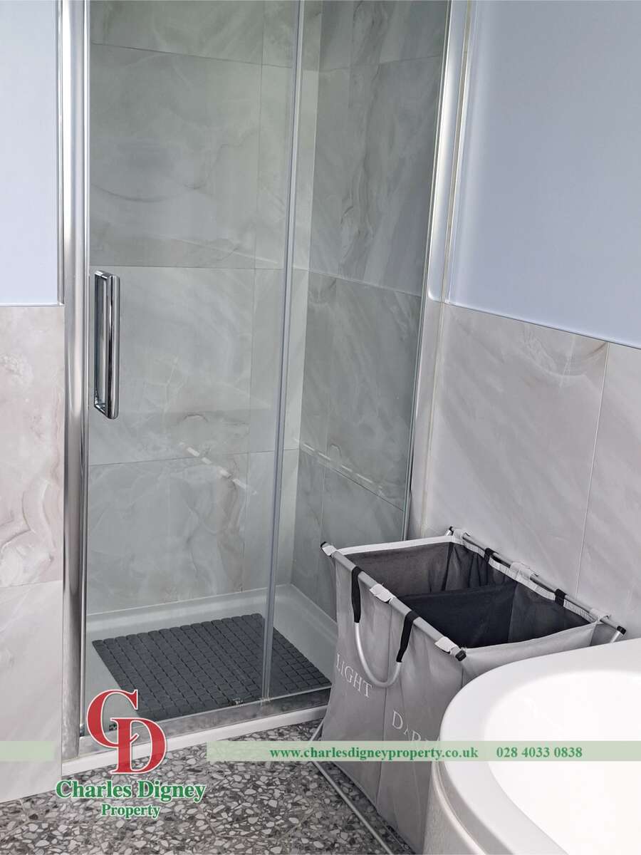 24A  Longstone Hill