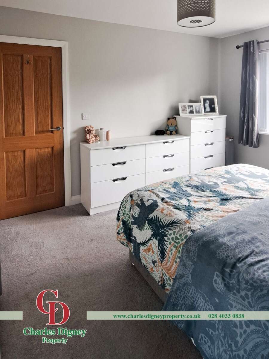 24A  Longstone Hill