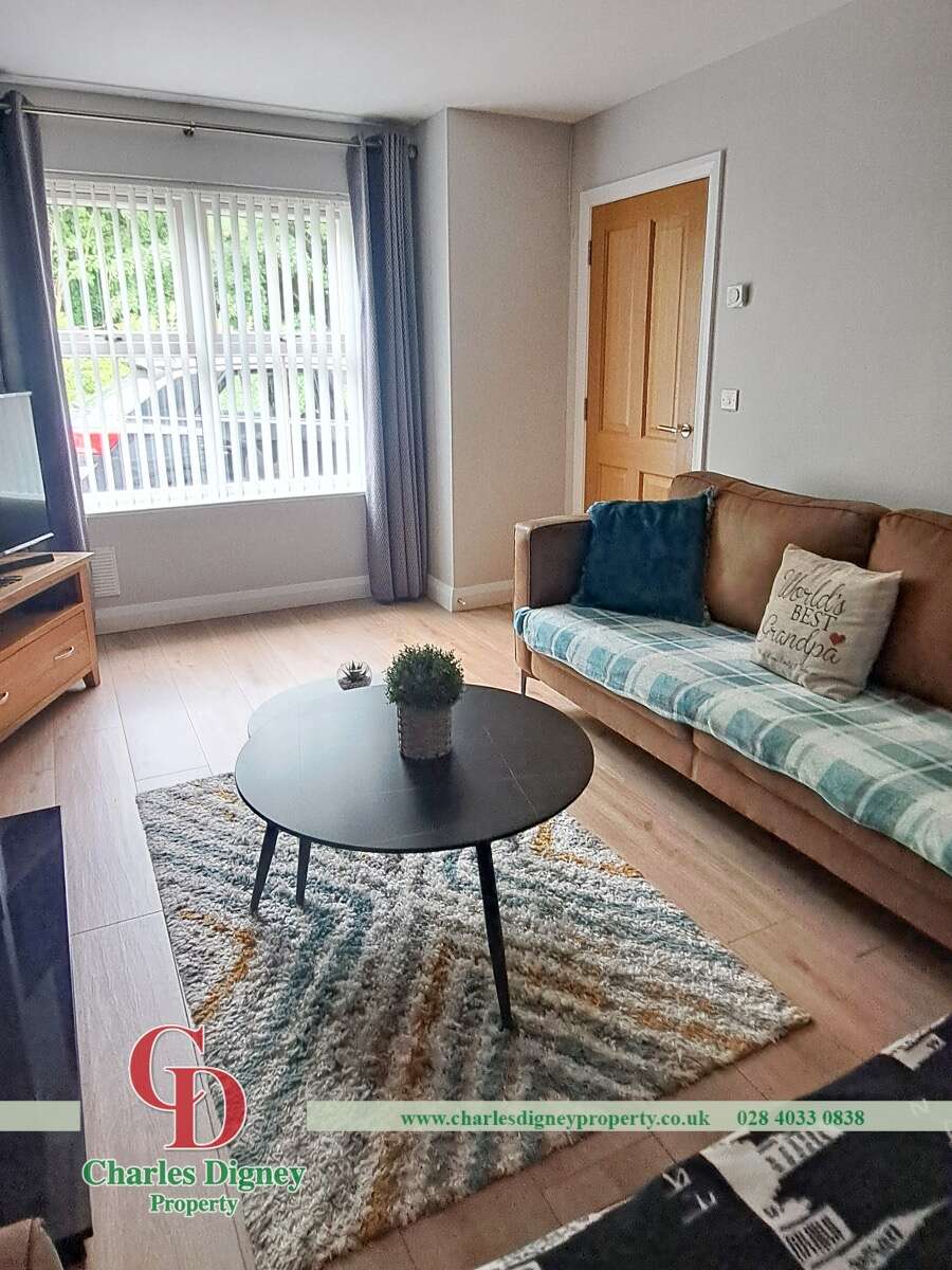 24A  Longstone Hill