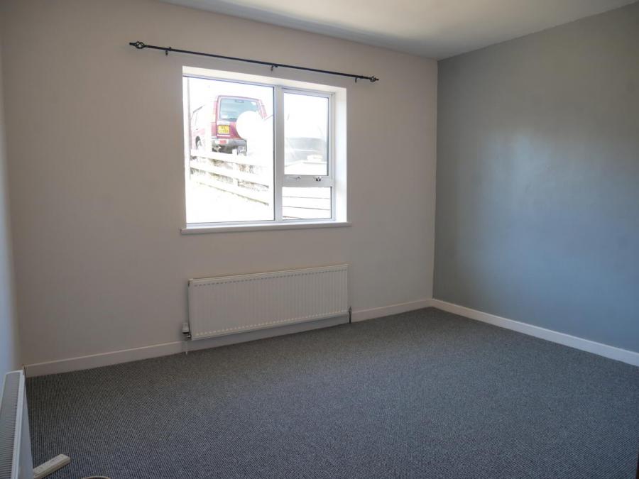 12 Cloghcor Crescent