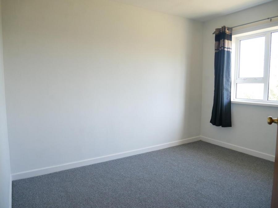 12 Cloghcor Crescent