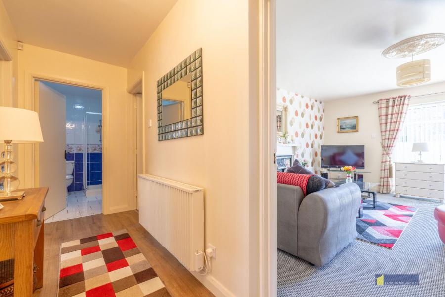 2 Riverside Apartments