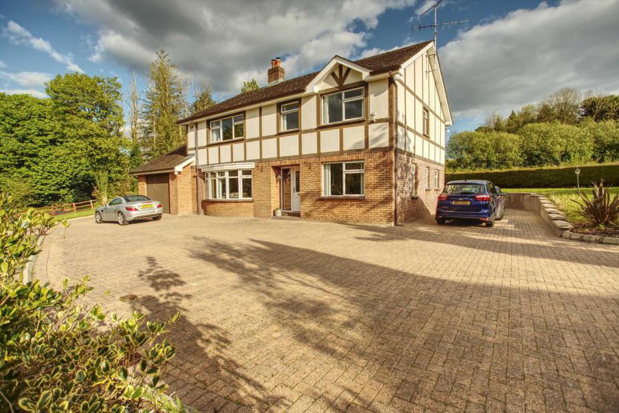 3 Drumsloe Road