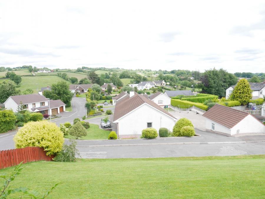 25 Rathview Park