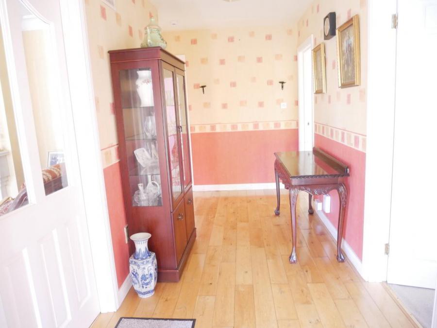 25 Rathview Park