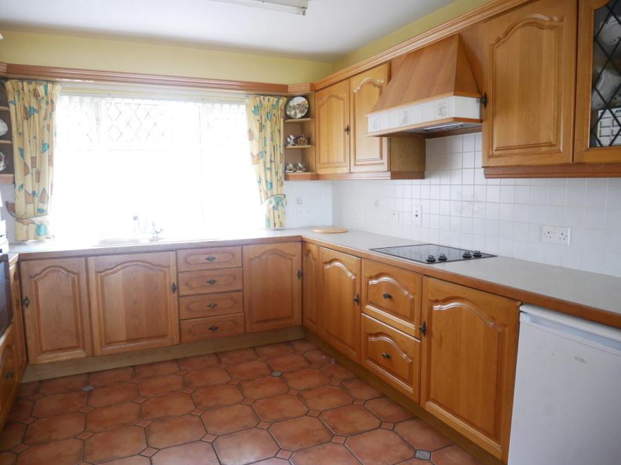 25 Rathview Park