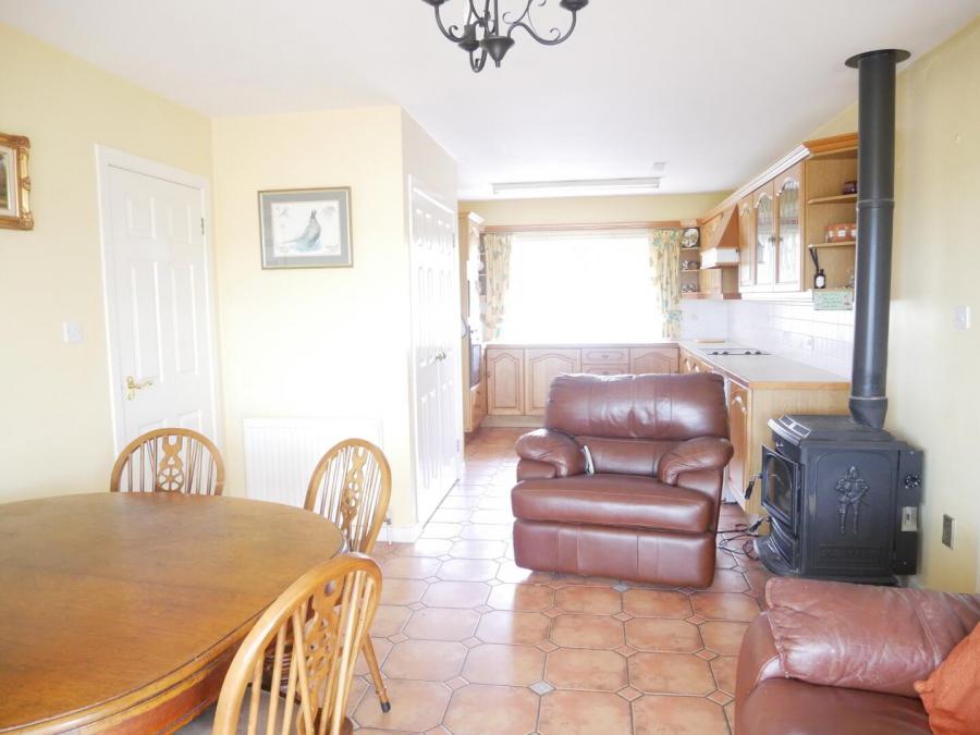 25 Rathview Park