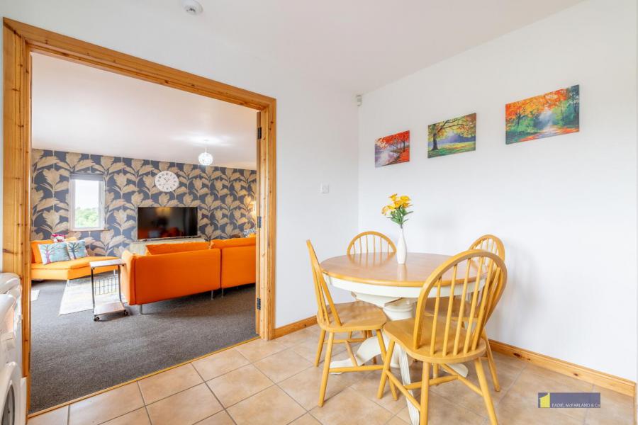 5 Riverside Apartments, 3f Main Street