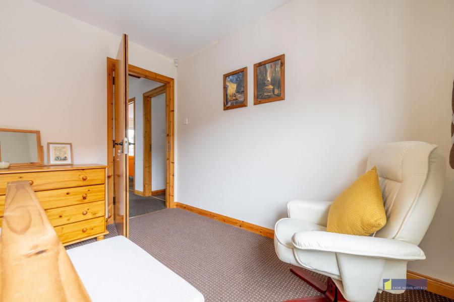 5 Riverside Apartments, 3f Main Street