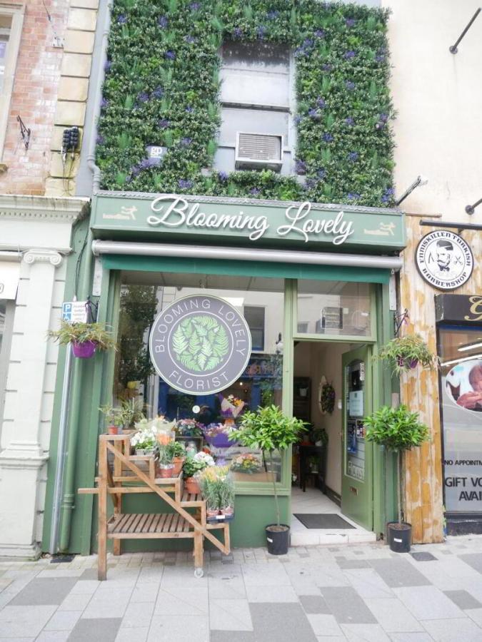 35 Townhall Street
