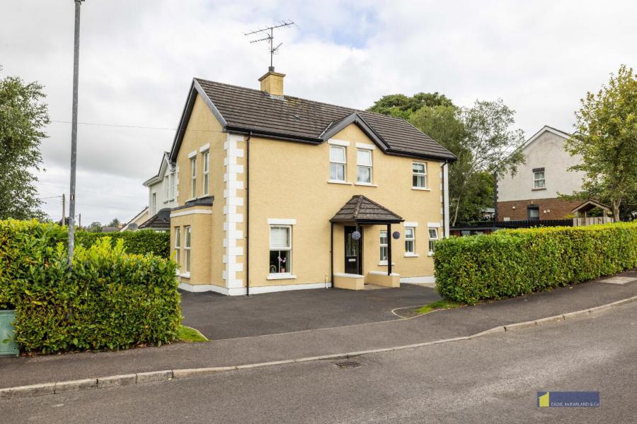 2 Spruce Hill
