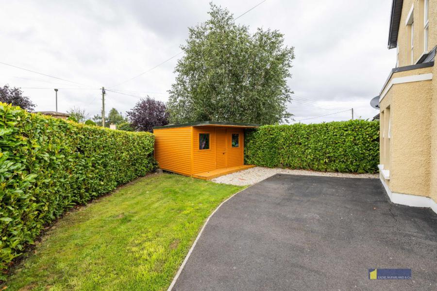 2 Spruce Hill