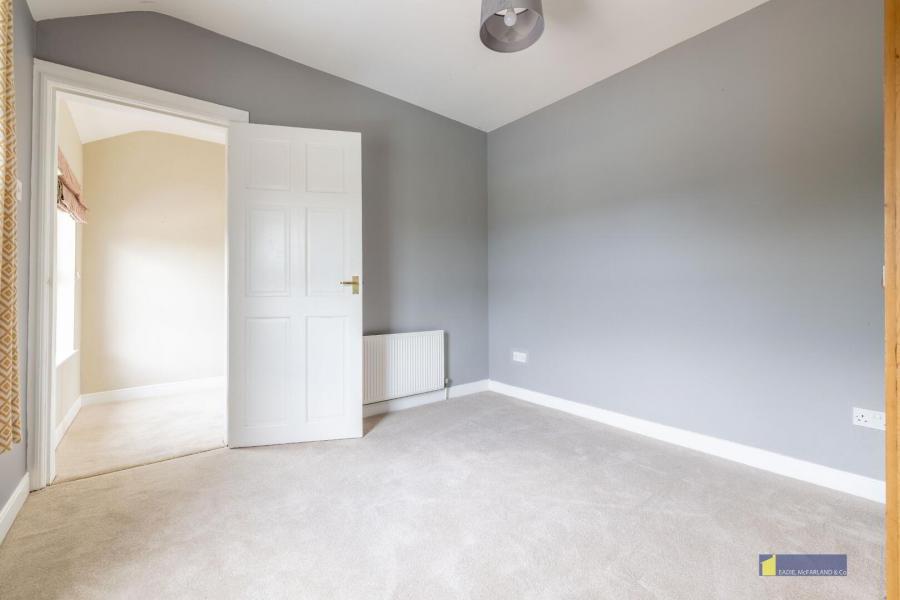8 Lower Chanterhill Road