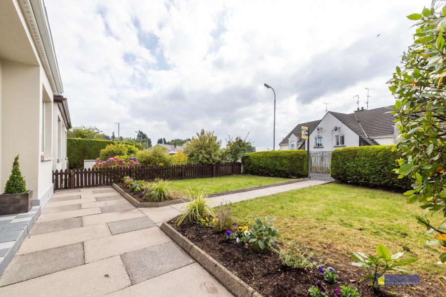 8 Lower Chanterhill Road