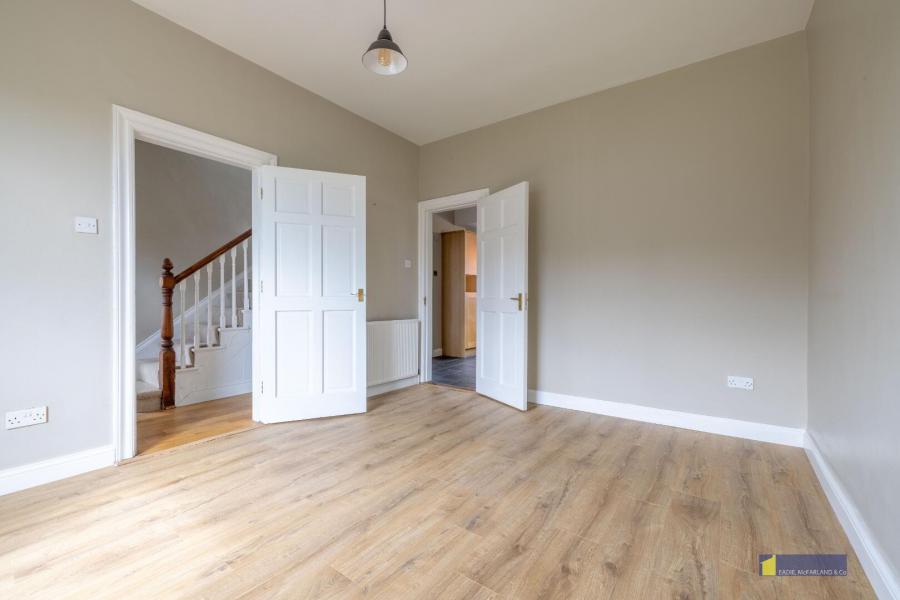 8 Lower Chanterhill Road