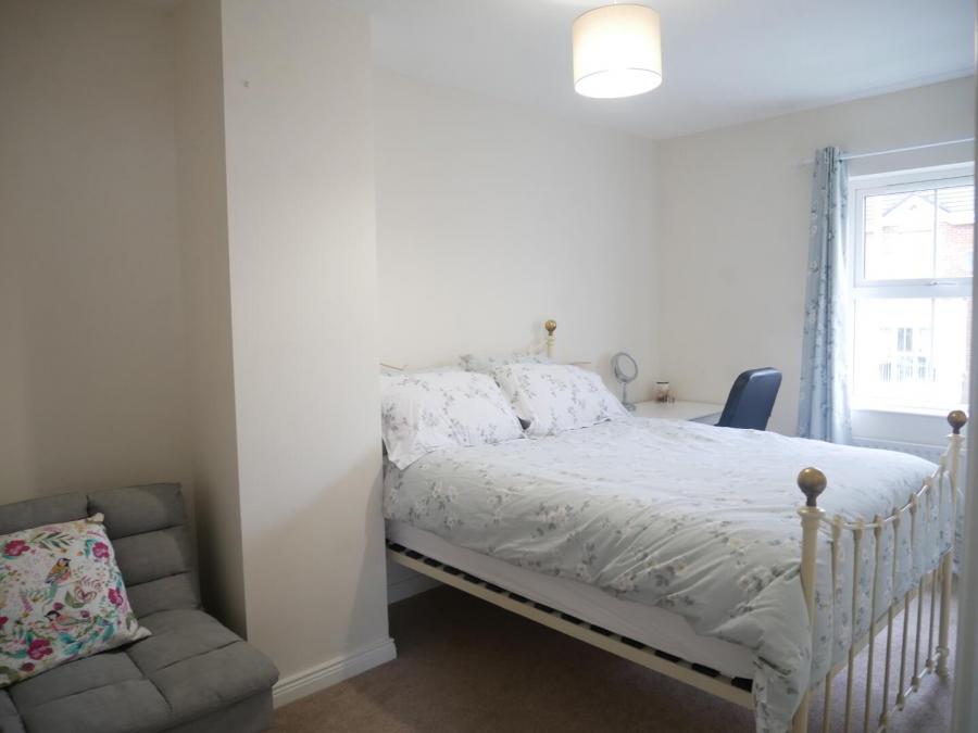 27 Spruce Hill