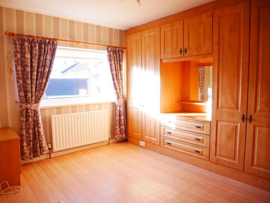 35 Coleshill Crescent
