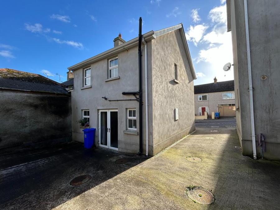 10 Tullyreagh Road 10 Tullyreagh Road